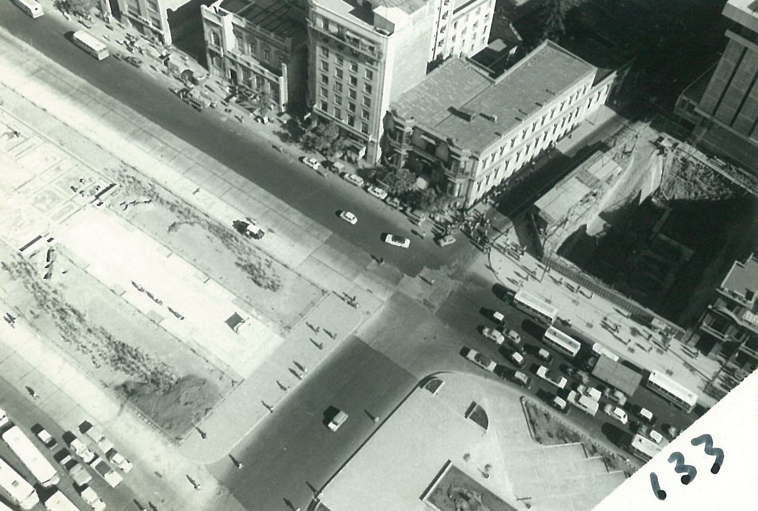 Vista aérea de Alameda con Amunátegui, el lugar elegido para la torre Fotografía: Archivo Entel